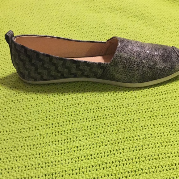 Fun flats - Picture 2 of 3